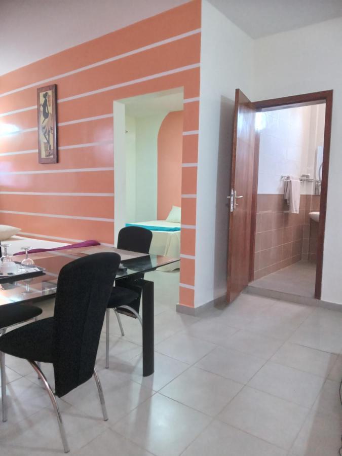 Résidence Marie France MENDY Toubab Dialaw Esterno foto